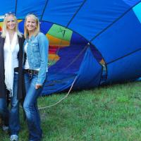 Karin and her sister Kristy on a hot air balloon ride