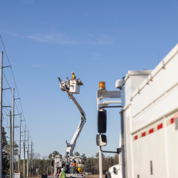 Lineworker Third Class Davis Wynne