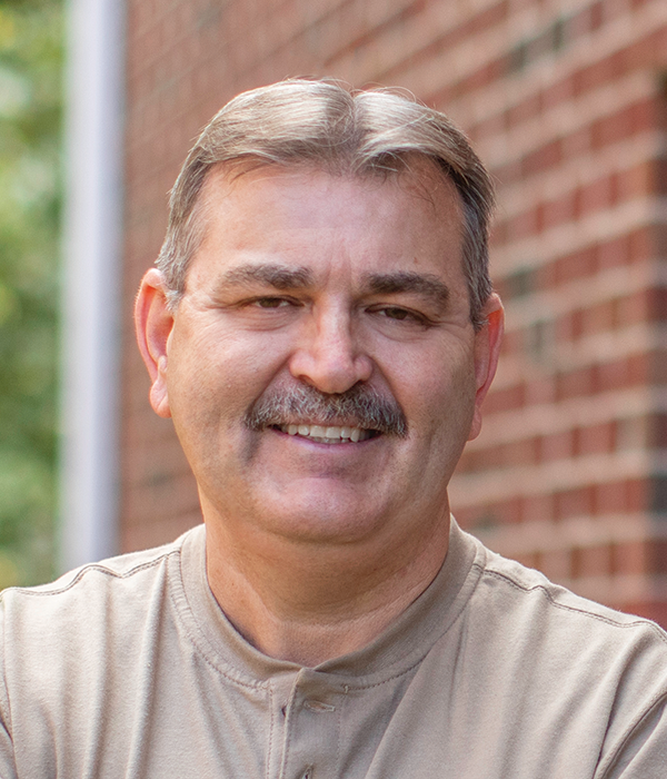 Kenneth Daniels