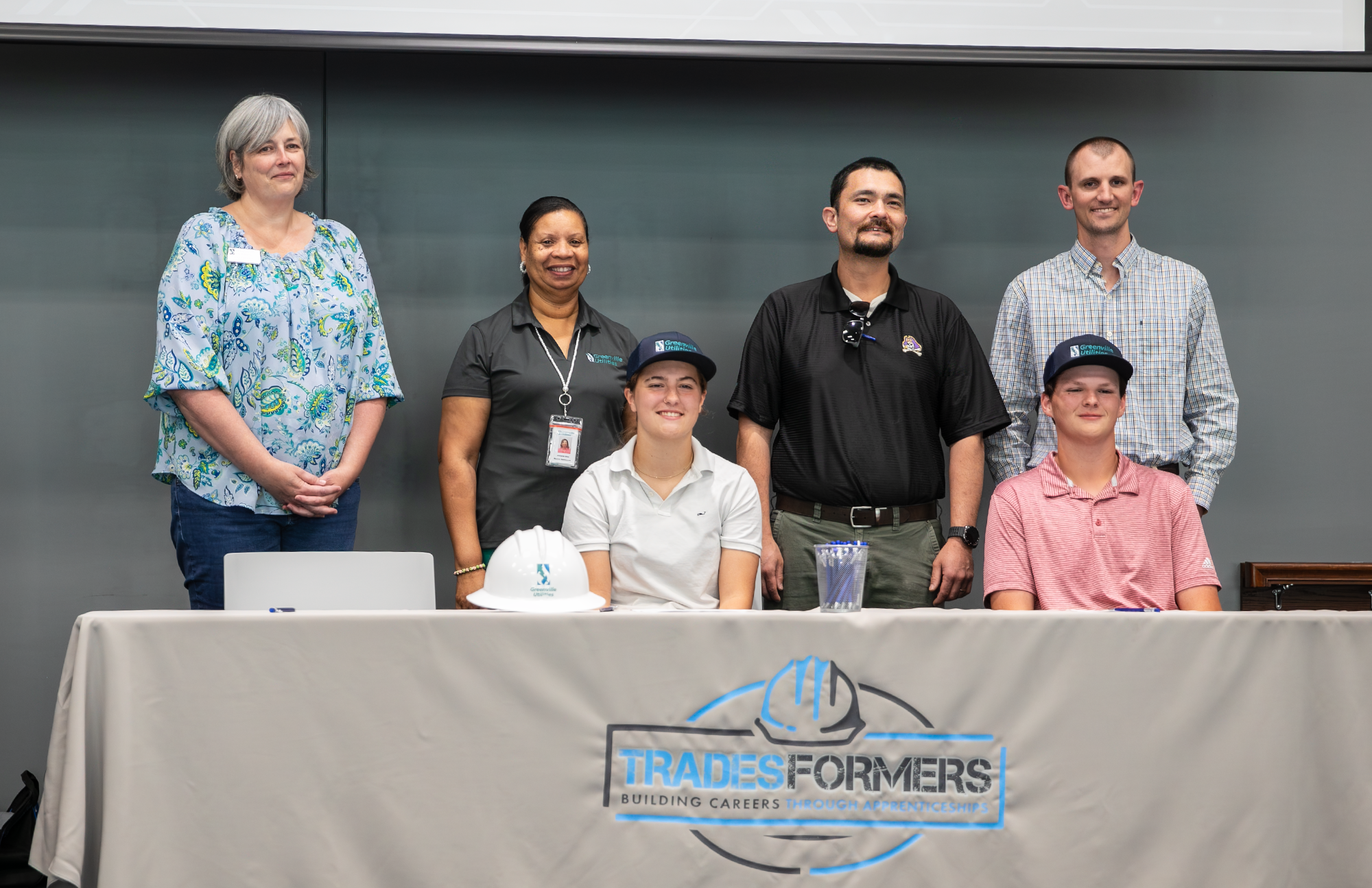 tradesformer signing