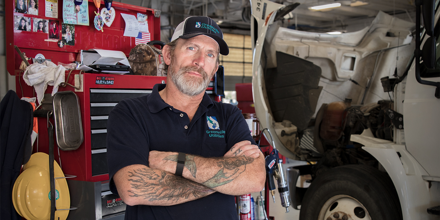 November 2016's Featured Employee: Simon Stroud